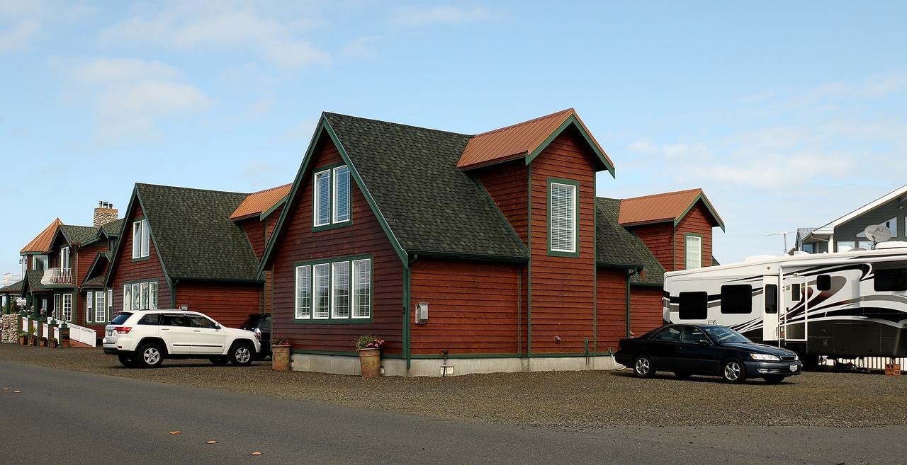 Collins Inn & Seaside Cottages (Adults Only) Ocean Shores Bagian luar foto