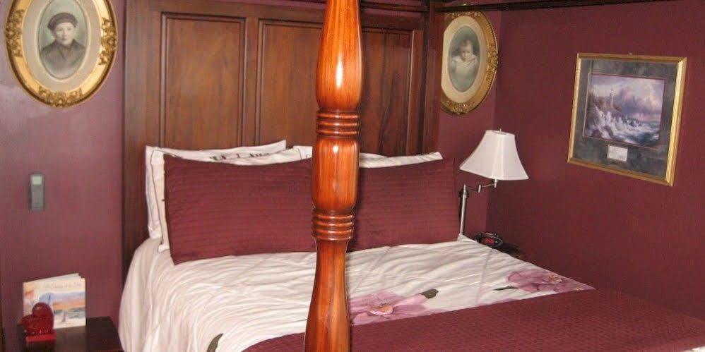 Collins Inn & Seaside Cottages (Adults Only) Ocean Shores Bagian luar foto